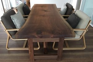 walnut_dining-table2