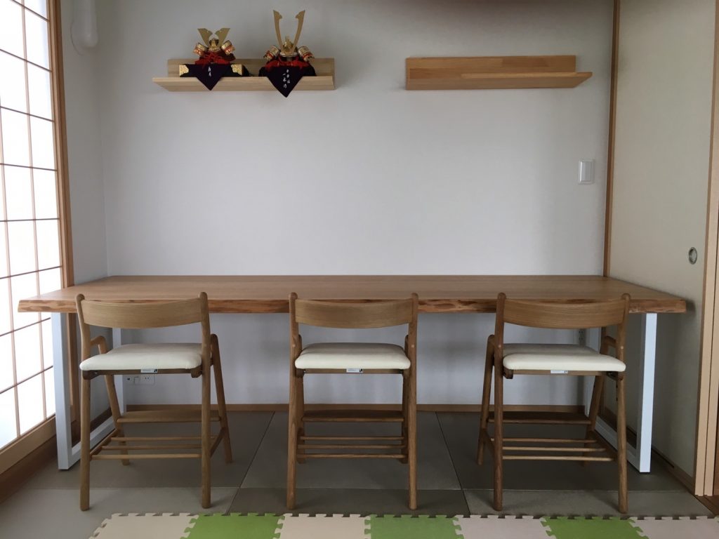 tamo-desk