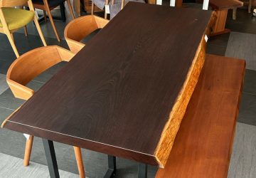 ウエンジｗ1720展示中です♪